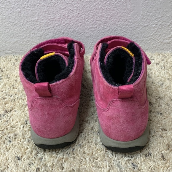 Merrell  Pink Faux Fur Lined Double Strap Boots Sz 5.5 - Picture 4 of 10